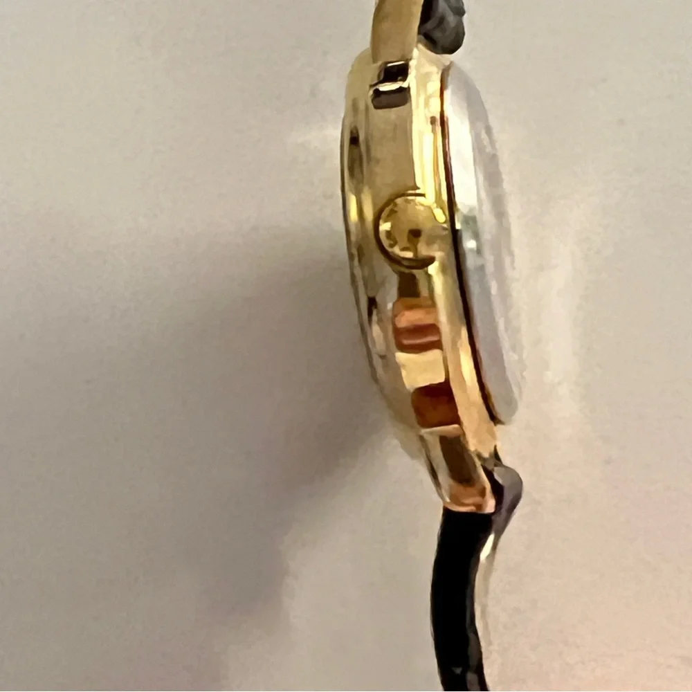 VINTAGE WATCH 90s Roman Numerals Gold-tone Bezel Leather Band Unisex Business